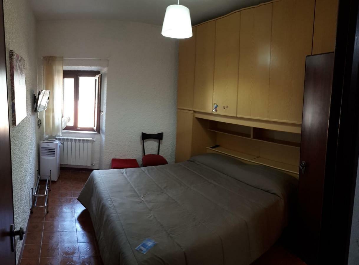 Apartament A Casa Di Lino Sermoneta Zewnętrze zdjęcie